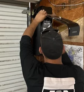 Top Fix Garage Door Repair in Houston